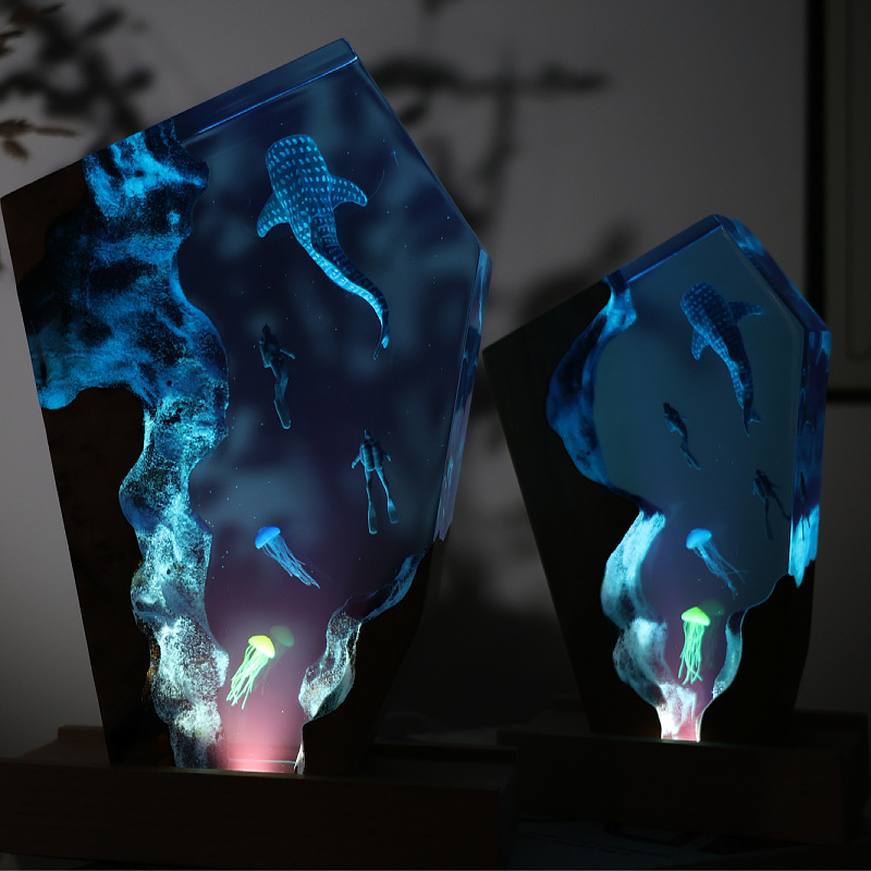 Resin Cave Whale Diver Desktop - đánh giá và giá Resin Art Gift For Anniversary