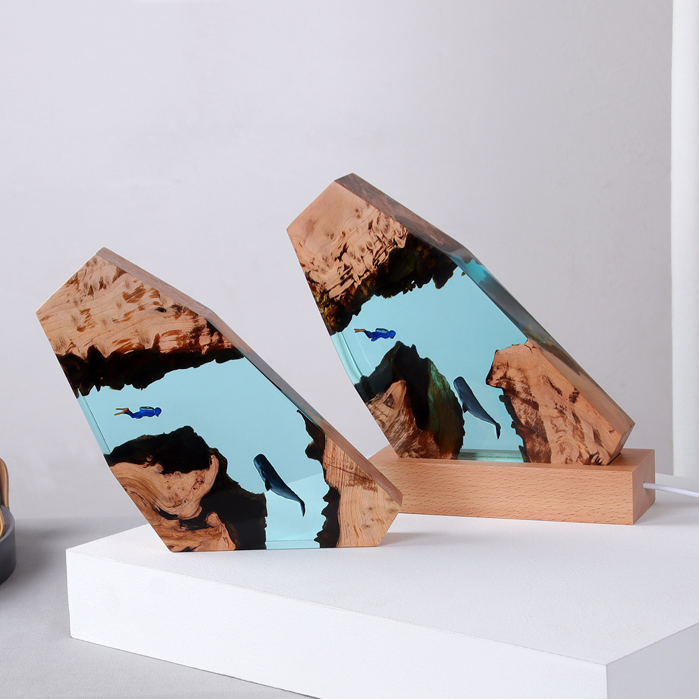 New Underwater Cave Whale Dive - đánh giá và giá Resin Art Gift For Birthday