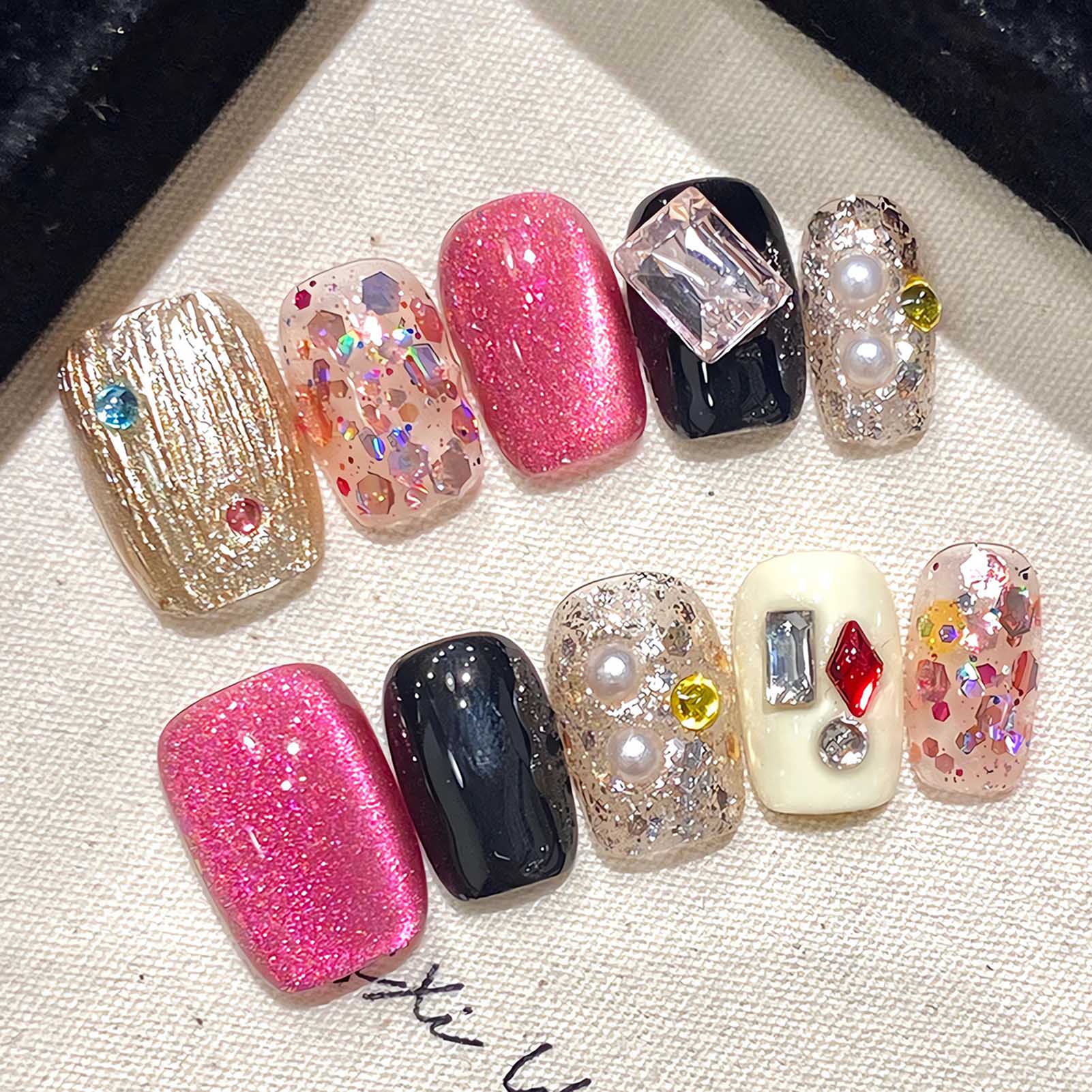 Handmade Press on Nails Glitte - đánh giá và giá Resin Art Glitter