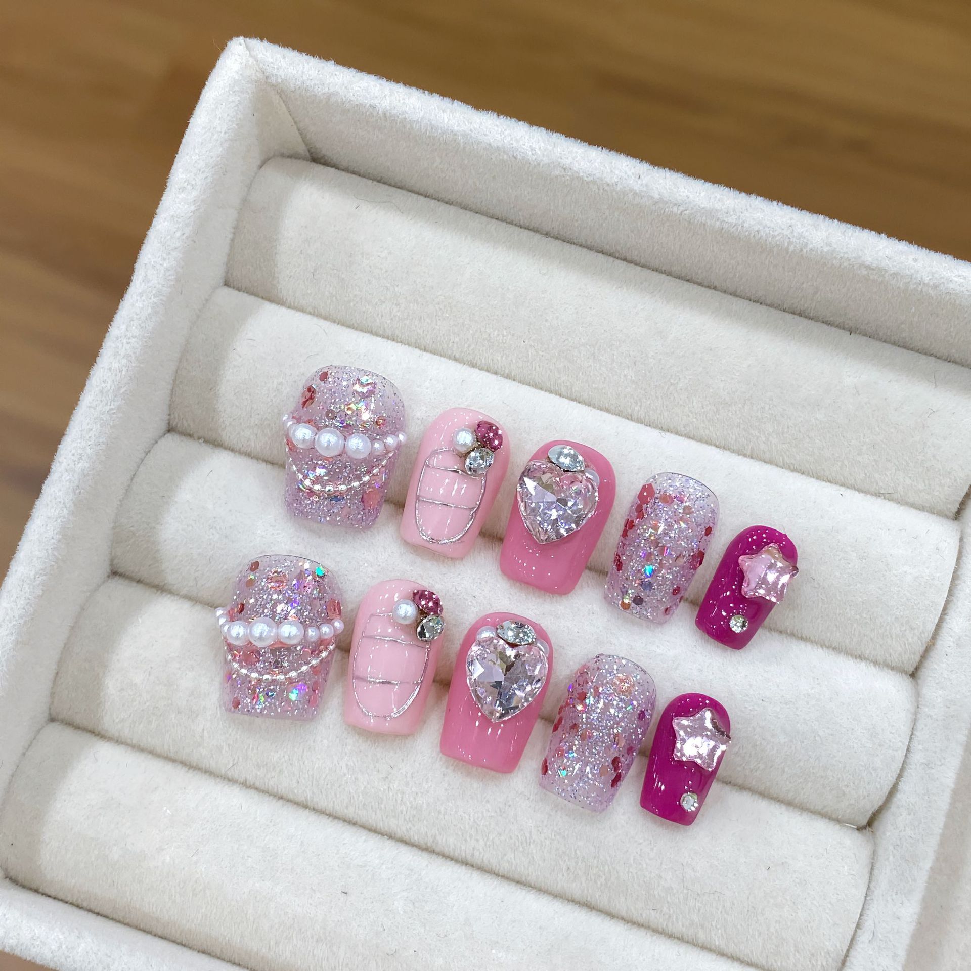 Handmade Press on Nails Shiny  - đánh giá và giá Resin Art Glitter